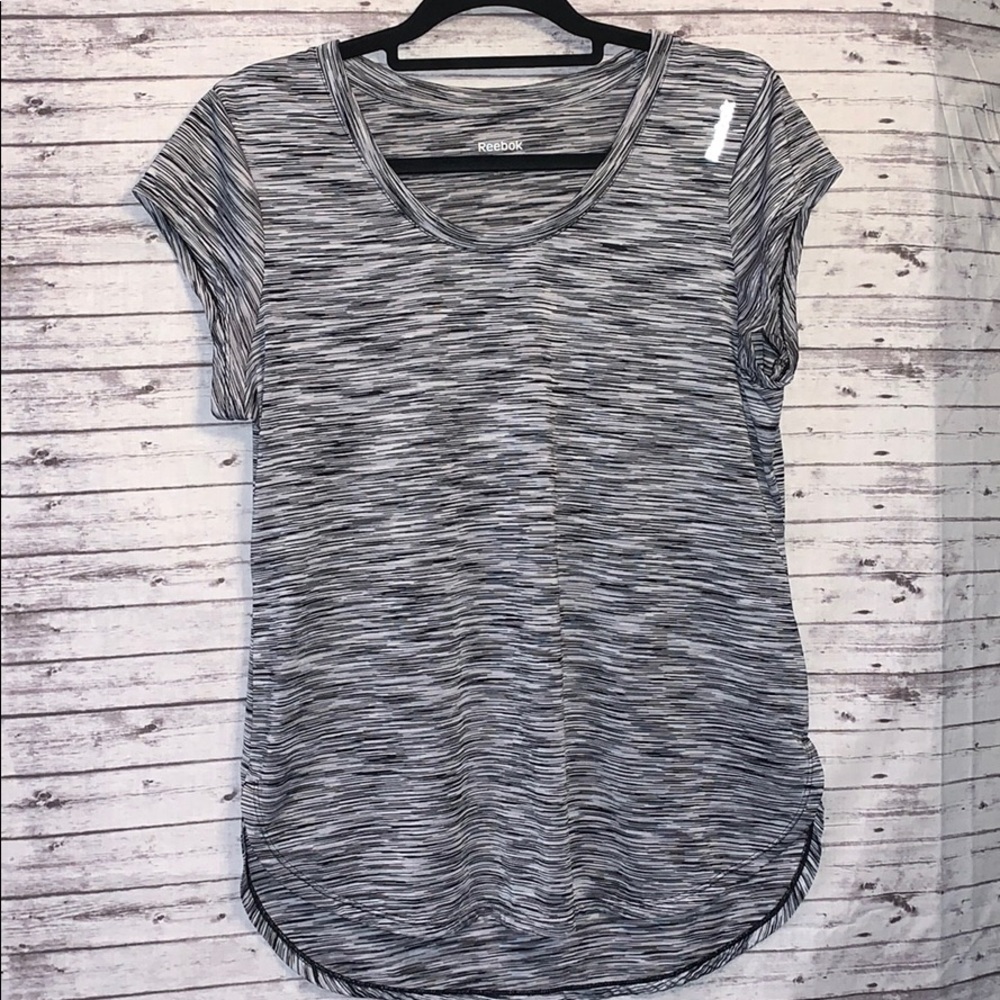 🔥3/$25 Reebok tee